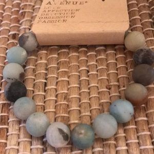 Stretch beaded bracelet